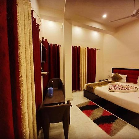 Hotel Banke Bihari Haridwār Esterno foto