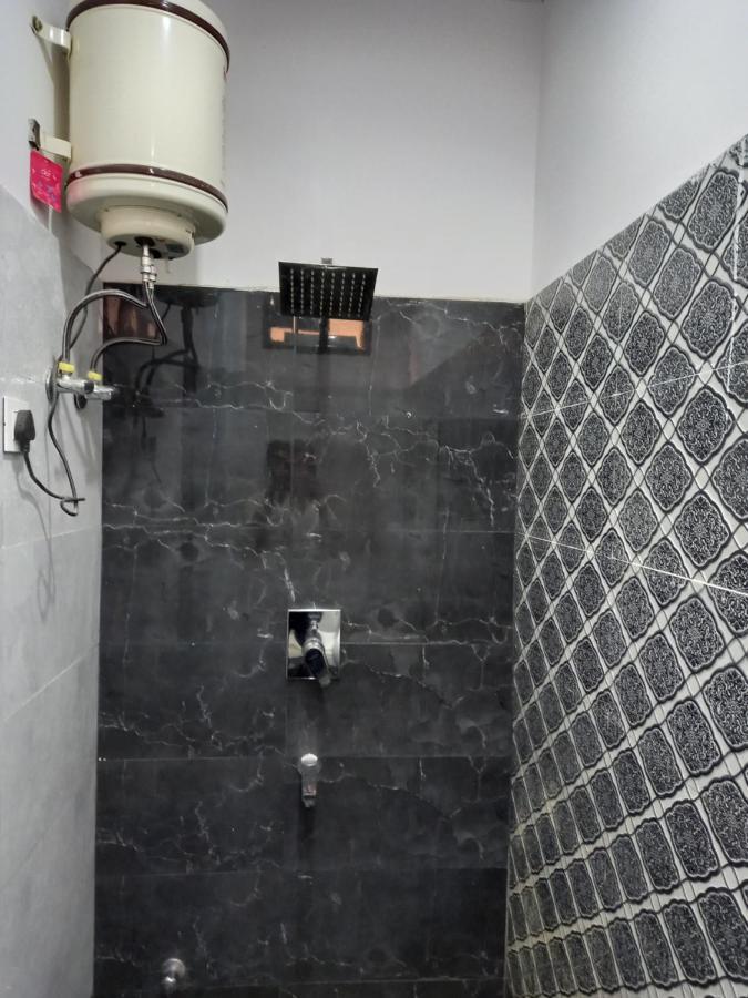 Hotel Banke Bihari Haridwār Esterno foto