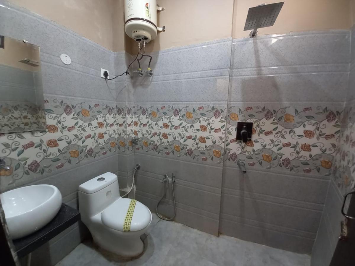 Hotel Banke Bihari Haridwār Esterno foto