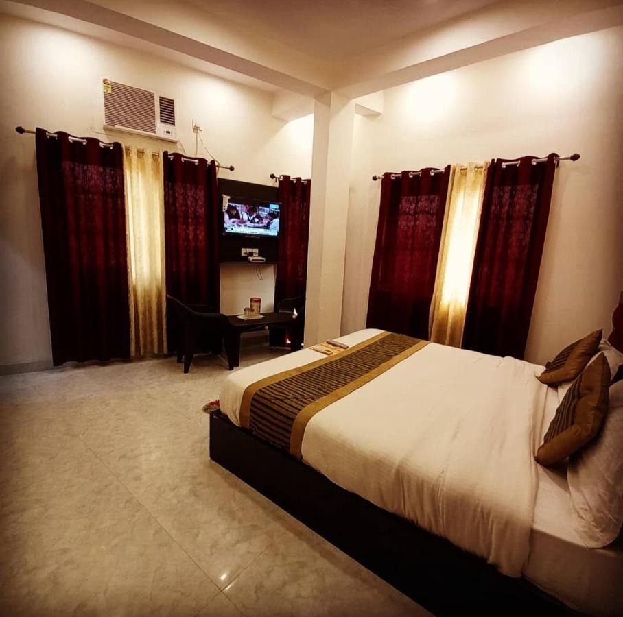 Hotel Banke Bihari Haridwār Esterno foto