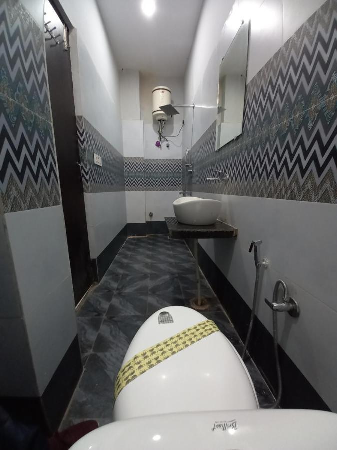 Hotel Banke Bihari Haridwār Esterno foto