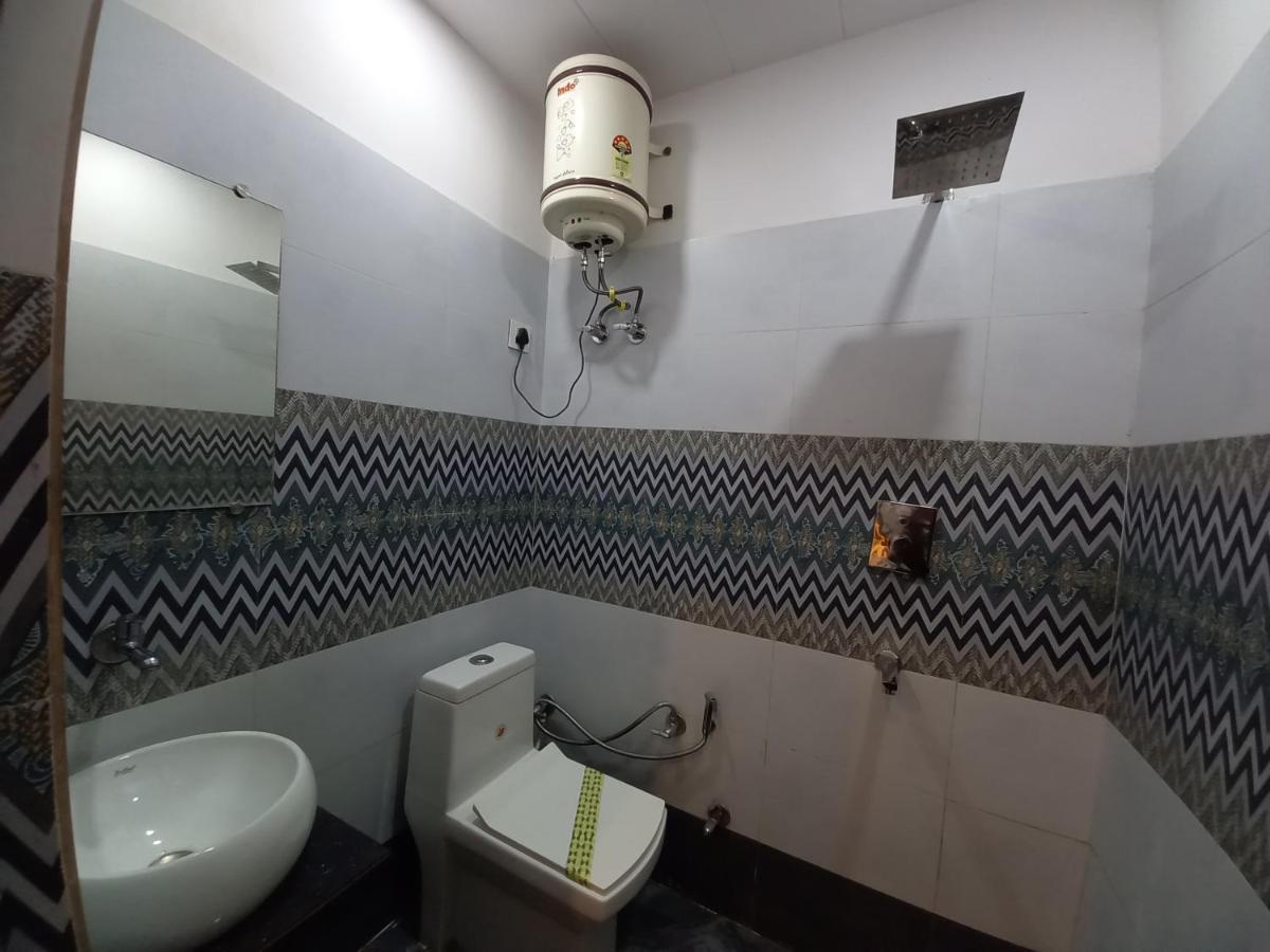 Hotel Banke Bihari Haridwār Esterno foto